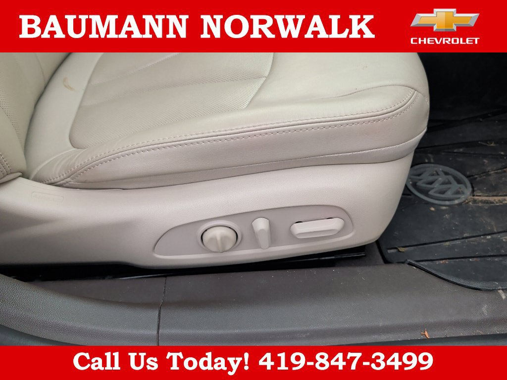 Used 2019 Buick LaCrosse Essence w/ Sun and Shade Package AWD/4WD image 32