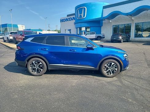 Used 2023 Kia Sportage EX FWD image 6