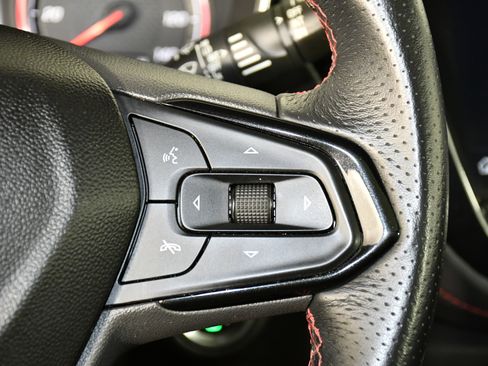 Used 2021 Chevrolet TrailBlazer RS w/ Sun and Liftgate Package image 22