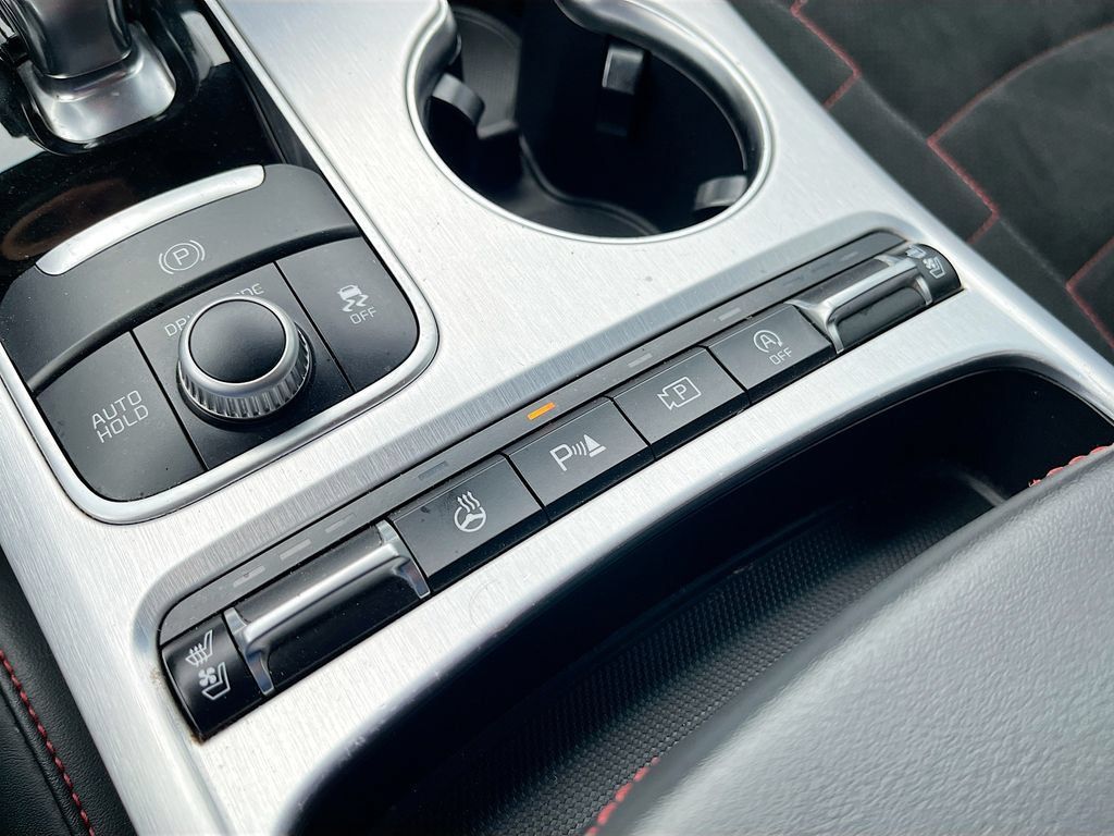 Used 2023 Kia Stinger GT2 AWD/4WD image 21