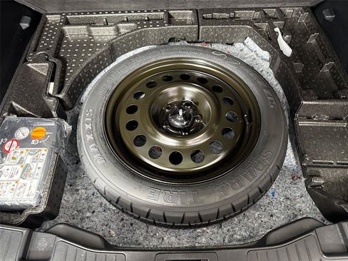 Used 2025 Ford Escape ST-Line FWD image 35
