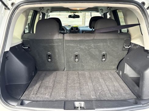 Used 2016 Jeep Patriot Sport w/ Power Value Group image 7