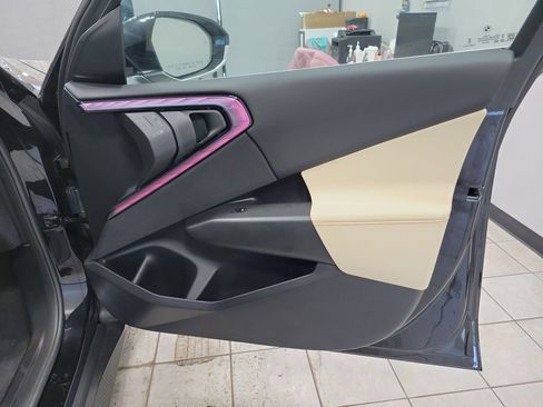 Used 2025 BMW X3 xDrive30i w/ Premium Package image 24