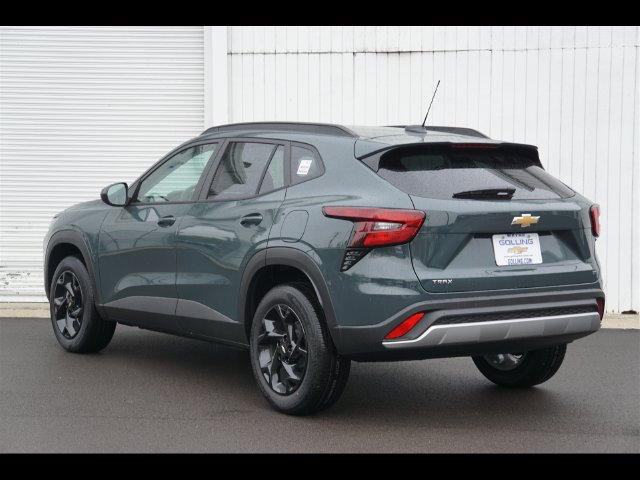 Used 2026 Chevrolet Trax LT FWD image 18