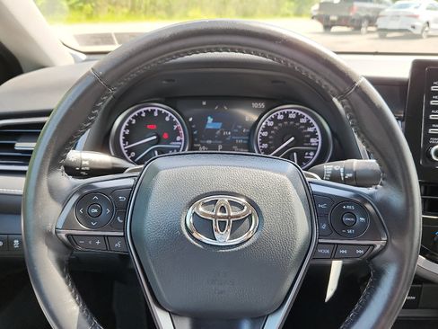 Used 2021 Toyota Camry SE AWD/4WD image 18