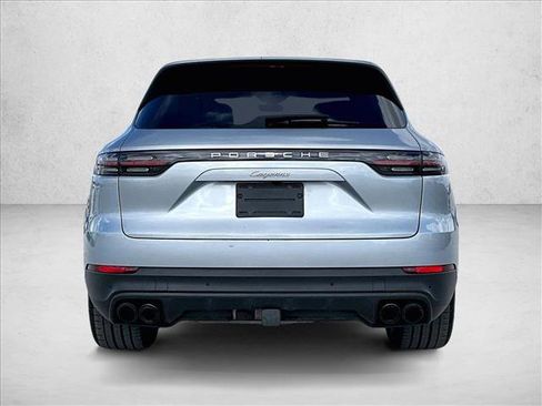 Used 2020 Porsche Cayenne image 4