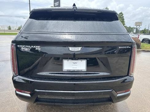 Used 2025 Cadillac Escalade IQ Sport 1 w/ Smart Trailering package AWD/4WD image 5