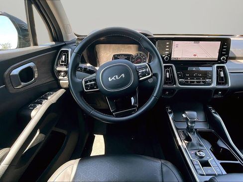 Used 2023 Kia Sorento X-Line EX AWD/4WD image 4