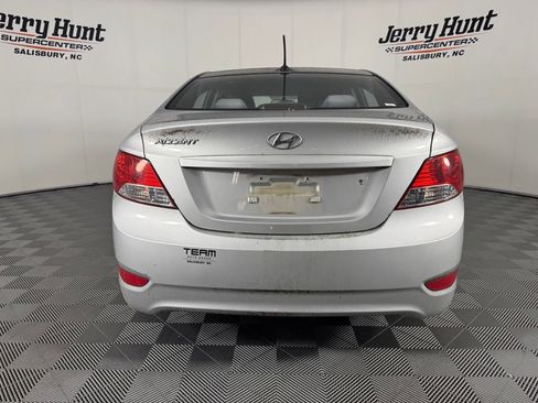 Used 2013 Hyundai Accent GLS FWD image 8