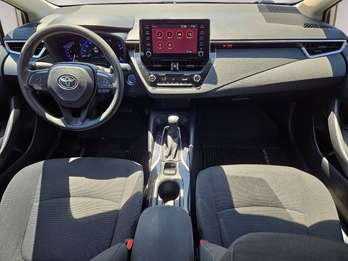 Used 2020 Toyota Corolla LE FWD image 17