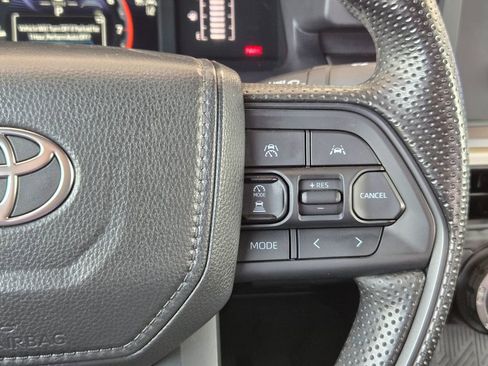 Used 2024 Toyota Tacoma SR5 AWD/4WD image 22