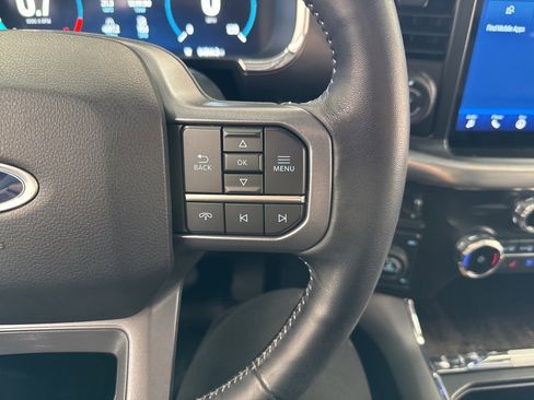 Used 2023 Ford F150 Lariat w/ Trailer Tow Package image 20