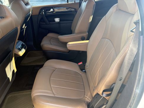 Used 2014 Buick Enclave Premium w/ LPO, Cargo Convenience Pkg FWD image 9