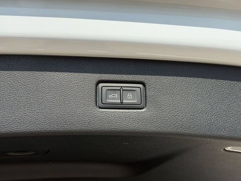 New 2026 Audi Q7 3.0T Premium Plus AWD/4WD image 17