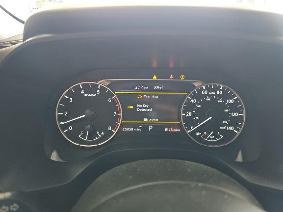 Used 2023 Nissan Rogue SL AWD/4WD image 12