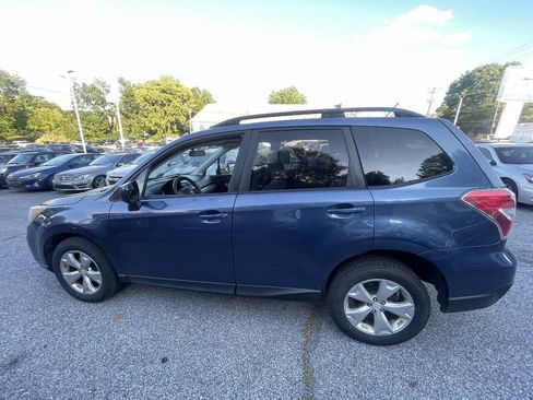 Used 2014 Subaru Forester 2.5i Premium w/ All-Weather Package AWD/4WD image 9