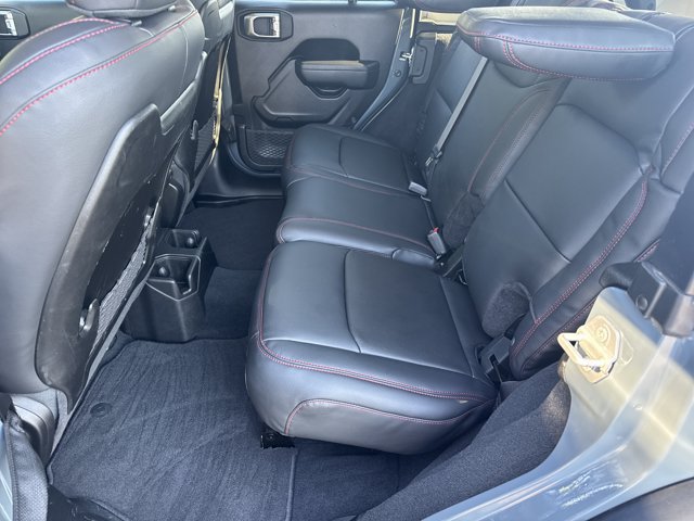 Certified 2025 Jeep Wrangler Unlimited Rubicon w/ Convenience Group AWD/4WD image 23