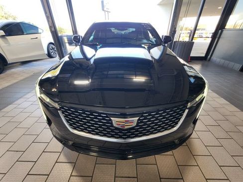 Used 2020 Cadillac CT4 Luxury w/ Sun And Sound Package RWD image 2