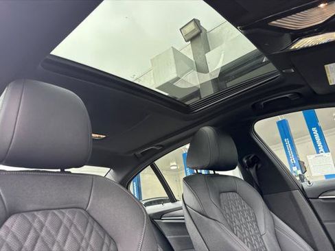 Used 2023 BMW 530e w/ Premium Package image 15