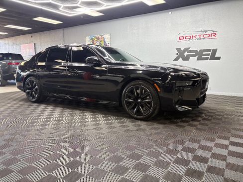 Used 2025 BMW 740i w/ Premium Package image 1