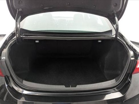 Used 2025 Chevrolet Malibu LT FWD image 18