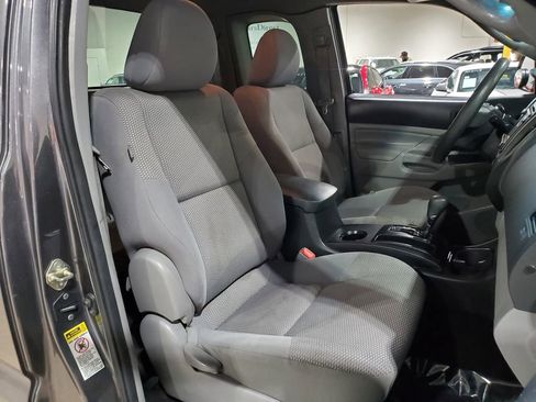 Used 2014 Toyota Tacoma PreRunner RWD image 13