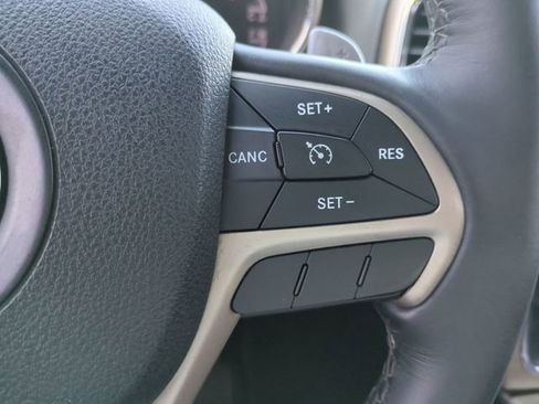 Used 2016 Jeep Grand Cherokee Limited AWD/4WD image 30