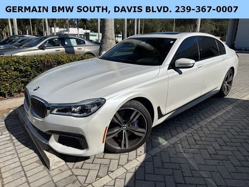 Used 2019 BMW 750i w/ Executive Package image 2