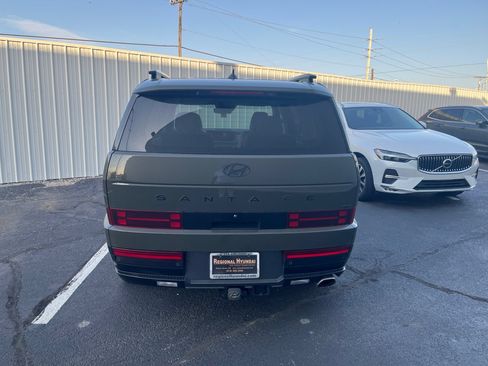 Used 2025 Hyundai Santa Fe Calligraphy AWD/4WD image 2