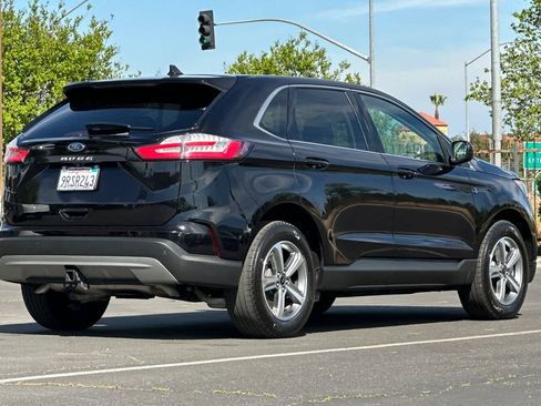 Certified 2024 Ford Edge SEL w/ Convenience Package AWD/4WD image 3