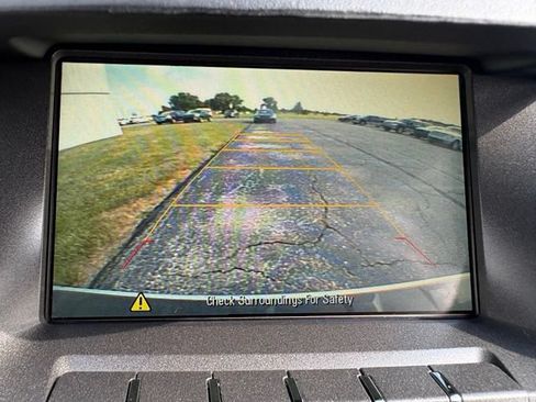 Used 2015 Chevrolet Equinox LT w/ Driver Convenience Package FWD image 4