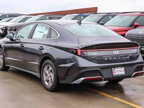 New 2026 Hyundai Sonata SE FWD image 9