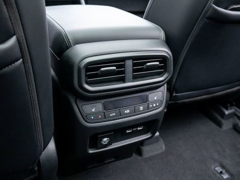 Used 2023 Honda Pilot Elite image 19