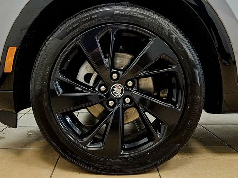 Used 2022 Buick Envision Essence w/ Sport Touring Package image 36