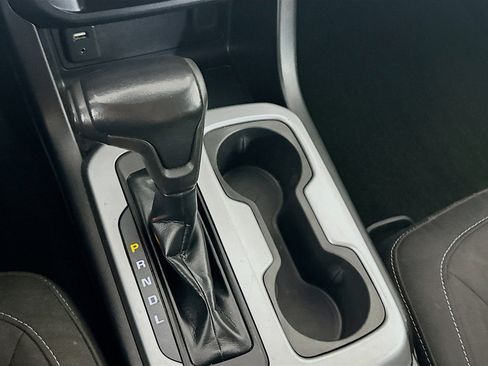 Used 2018 Chevrolet Colorado LT w/ LT Convenience Package RWD image 24