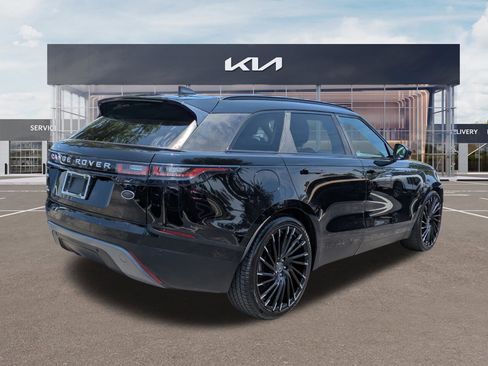Used 2018 Land Rover Range Rover Velar S AWD/4WD image 4