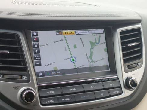 Used 2018 Hyundai Tucson SEL Plus AWD/4WD image 28