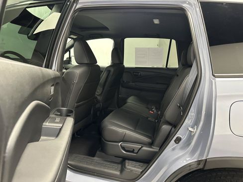 Certified 2023 Honda Passport EX-L image 32