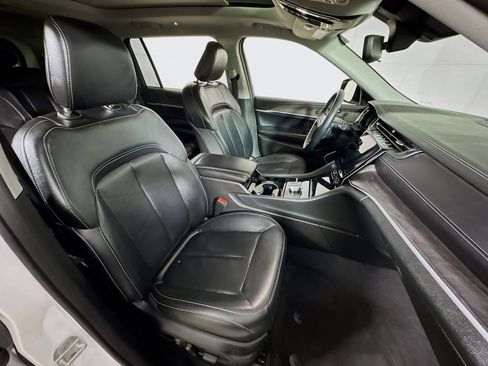 Used 2021 Jeep Grand Cherokee L Limited image 27