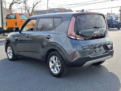 Used 2024 Kia Soul LX w/ Option Group 015 image 4