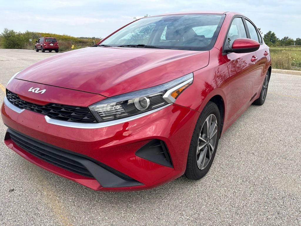 Certified 2023 Kia Forte LXS FWD image 5