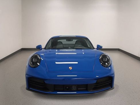 Certified 2025 Porsche 911 Carrera RWD image 9