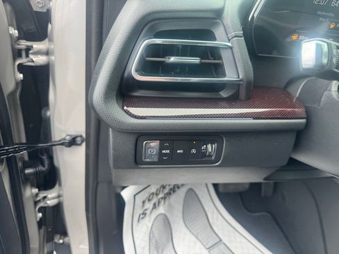 New 2026 Chevrolet Traverse Z71 w/ Enhanced Driving Package AWD/4WD image 19