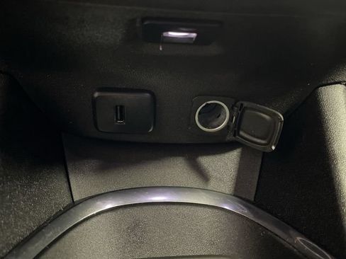 Used 2018 Chevrolet Malibu LT FWD image 18