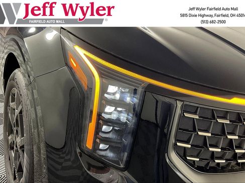 New 2026 Kia Carnival SX Prestige FWD image 8