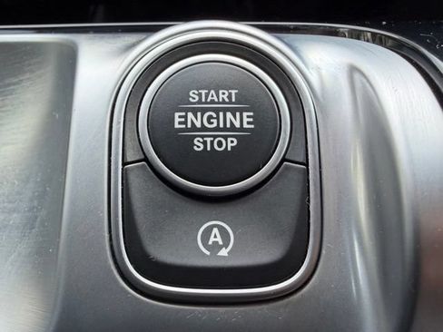 Used 2022 Mercedes-Benz GLB 250 4MATIC image 20
