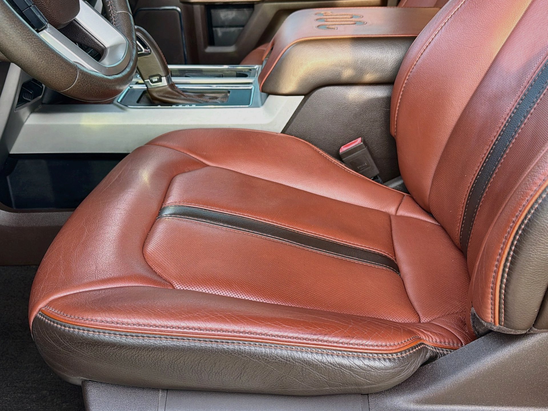 Used 2019 Ford F150 King Ranch w/ Equipment Group 601A Luxury AWD/4WD image 23