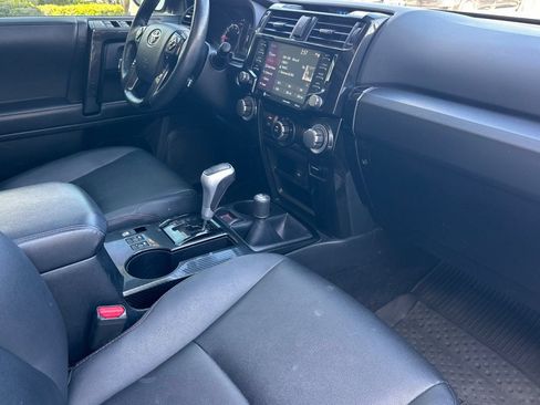Used 2024 Toyota 4Runner TRD Off-Road Premium w/ Off Road Premium Plus Package AWD/4WD image 16