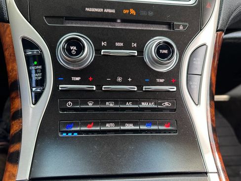 Used 2018 Lincoln MKX Reserve w/ Lincoln MKX Climate Package image 46