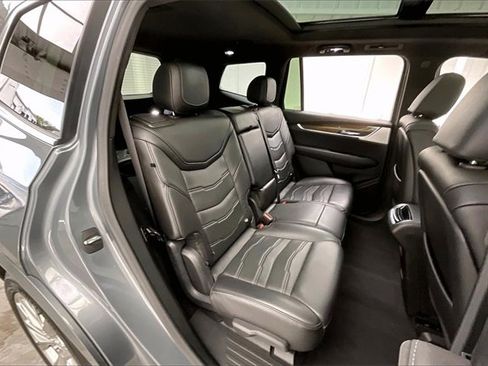 Used 2020 Cadillac XT6 Premium Luxury w/ Platinum Package image 19